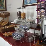 Montserrat Отель