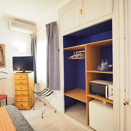 Готель Montserrat 2*