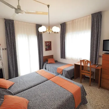 Hotel Montserrat 2*
