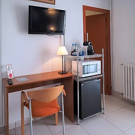 Hotel Montserrat 2*