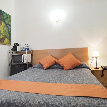 Montserrat Ξενοδοχείο 2*