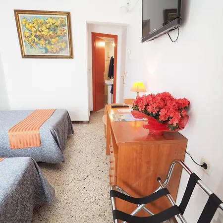 Ξενοδοχείο Montserrat Σίτζες