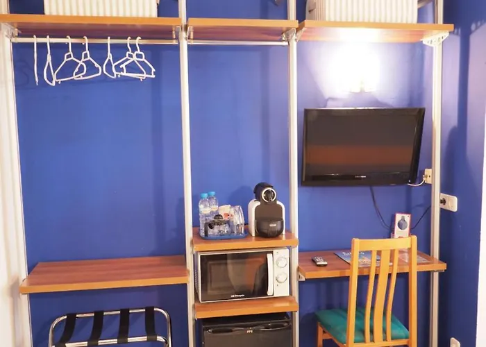 蒙特塞拉特酒店 酒店 2*