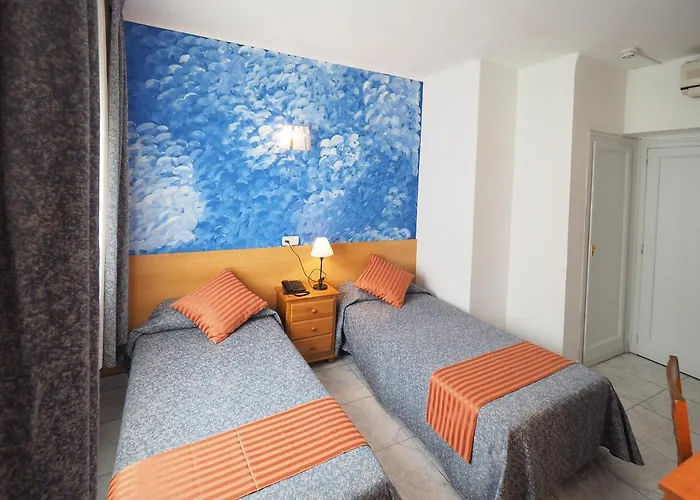 Montserrat Otel Sitges